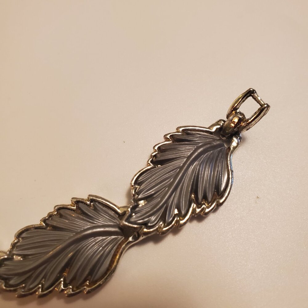1 Silver Leaf Bracelet, item # A-1236, wt 24 grams. - Picture 9 of 10